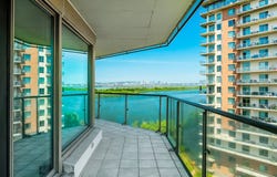 8120 Boul. St-Laurent, Brossard, QC J4X2P2, CA, Brossard, Quebec J4X2P2