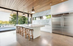 129 Av. Bellevue, Laval (Saint-Vincent-de-Paul), Quebec H7C1T2