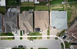 60 Chesney Crescent, Vaughan, Ontario L4H4A5
