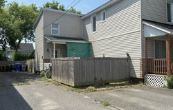 11 Rue Bienville, Hull, QC J8Y3H3, CA, Hull, Quebec J8Y3H3