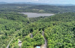 720 Ch. de Gaspé 13, Bromont, Quebec J2L 2N7