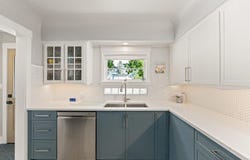 727 Craigflower Rd, Victoria, British Columbia V9A 2W6