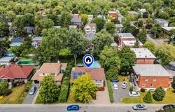 735 Rue de Châteauguay, Le Vieux-Longueuil, QC J4H2L3, CA, Le Vieux-Longueuil, Quebec J4H2L3