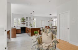60 Ch. du Barrage, Chelsea, Quebec J9B 1N2