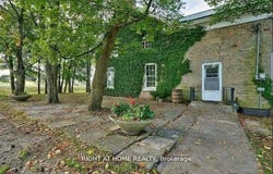 545 Dundas Street E, Hamilton, Ontario L8B0G7