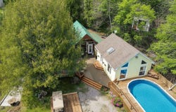 520 Ch. de la Plage-du-Ruisseau, Caplan, Quebec G0C1H0