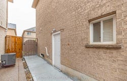 BSMT - 99 Masters Green Crescent, Brampton, Ontario L7A3K3