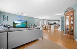 818 Galbraith Place, Kelowna, British Columbia V1X 8A2