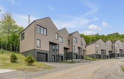 32 Rue du Minot-de-Pommes, Petite-Rivière-Saint-François, Quebec G0A 2L0