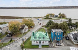 8036 Av. Royale, Château-Richer, Quebec G0A1N0