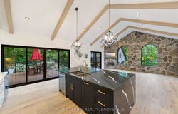515 Hamilton Drive, Hamilton, Ontario L9G2A9