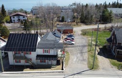 255-265 Côte Bellevue, La Malbaie, QC G5A3A8, CA, La Malbaie, Quebec G5A3A8