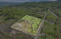 13 Ch. des Cerisiers, Baie-Saint-Paul, Quebec G3Z 3H2