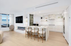 1233 W Cordova Street 301, Vancouver, British Columbia V6C 3R1