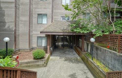 2215 Dundas Street, Vancouver, British Columbia V5L1J9