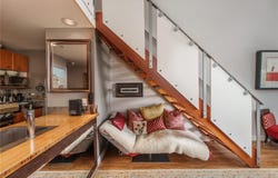 555 Chatham St, Victoria, British Columbia V8T1E1
