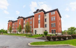 300 Av. du Golf, La Prairie, QC J5R0H6, CA, La Prairie, Quebec J5R0H6