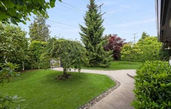 140 E 8TH AVENUE, New Westminster, British Columbia V3L4J7