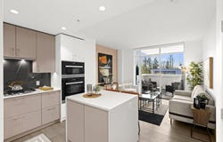 1675 Lions Gate Lane, North Vancouver, British Columbia V7P3B4