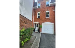 111 - 333 Meadows Boulevard, Mississauga, Ontario L4Z1G9