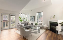 1050 Nicola Street 301, Vancouver, British Columbia V6G 2C9