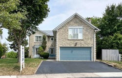 102 Hialeah Crescent, Whitby, Ontario L1N6R1