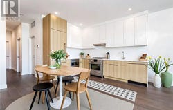 9570 Fifth Street, Sidney, British Columbia V8L2W5