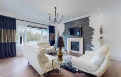 216 Sunset Vista Court E, Aurora, Ontario L4G3Y1