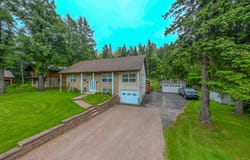 390 Boul. du Lac, Charlesbourg, QC G2M0C9, CA, Charlesbourg, Quebec G2M0C9