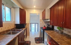 55 Littleleaf Drive, Toronto, Ontario M1B1Y7