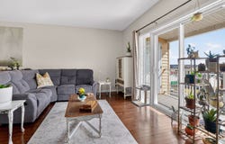 308 Rue Simonds S., Granby, Quebec J2J1L4
