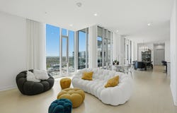 60 Rue de l'Éclipse PH2705, Brossard, Quebec J4Z 0T8