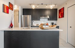 39 Sixth Street, New Westminster, British Columbia V3L0B3