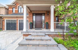 5467 Blue Spruce Avenue, Burlington, Ontario L7L7C6