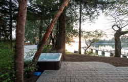 675 Towner Park Rd, North Saanich, British Columbia V8L 5L7