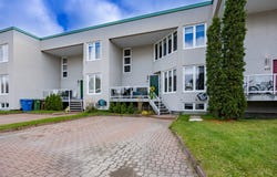 613 Rue Jules-Huot, Chicoutimi, Quebec G7H5A7