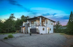 650 Lazo Rd, Comox, British Columbia V9M 3V4
