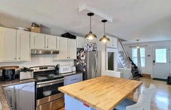 32 Rue Cardinal-Bégin E., Rouyn-Noranda, QC J9X3G8, CA, Rouyn-Noranda, Quebec J9X3G8