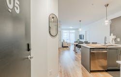 740 Av. Victoria, Saint-Lambert, Quebec J4R0A8