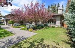 1020 Bel-Aire Drive, Calgary, Alberta T2V2B9