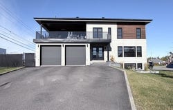 201 Verendrye de la, Sept-Îles, Quebec G4R0K3
