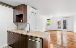 3028 Boul. LaSalle, Verdun/Île-des-Soeurs, QC H4G1Y8, CA, Verdun/Île-des-Soeurs, Quebec H4G1Y8
