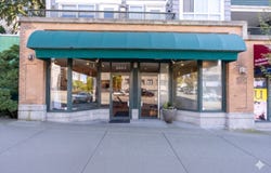 2662 W 4th Ave, Vancouver, British Columbia V6K 1P7