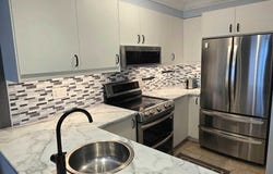 2441 Coho Way, Oakville, Ontario L6M0G7