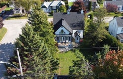 30 Rue Jean-Lefèvre, La Malbaie, QC G5A1V3, CA, La Malbaie, Quebec G5A1V3