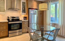 10487 Av. Péloquin, Montréal, Quebec H2C2K2