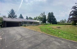 978 15/16 Sideroad E Sideroad E, Oro-Medonte, Ontario L0L1T0