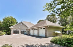 33 Ch. des Primevères, Sainte-Anne-des-Lacs, Quebec J0R 1B0
