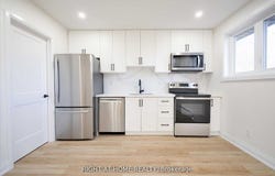 809 Helen Crescent, Pickering, Ontario L1W1V1