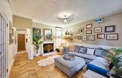 221 W 23RD STREET, North Vancouver, British Columbia V7M